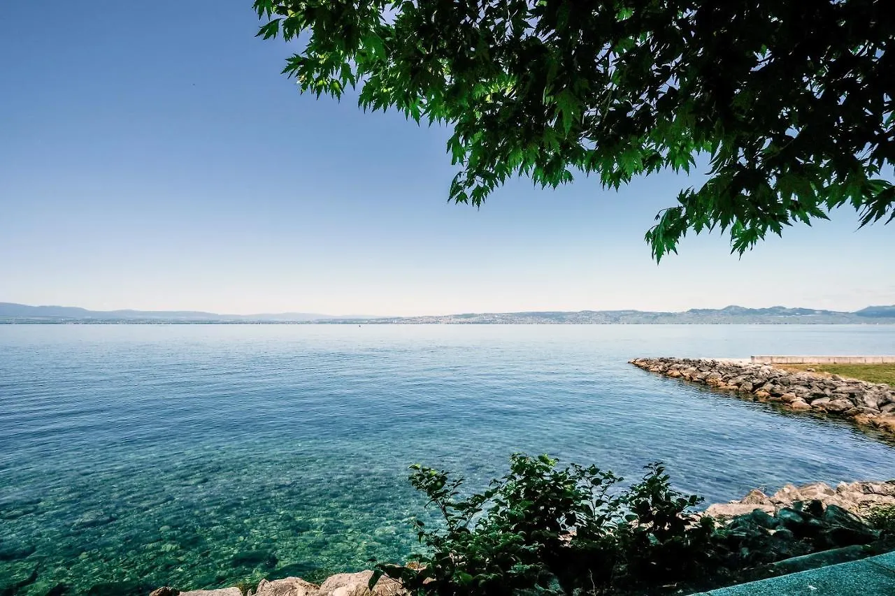 Pieds dans l'eau - Lac Léman - 2 min Evian - Spacieux Neuvecelle Apartamento