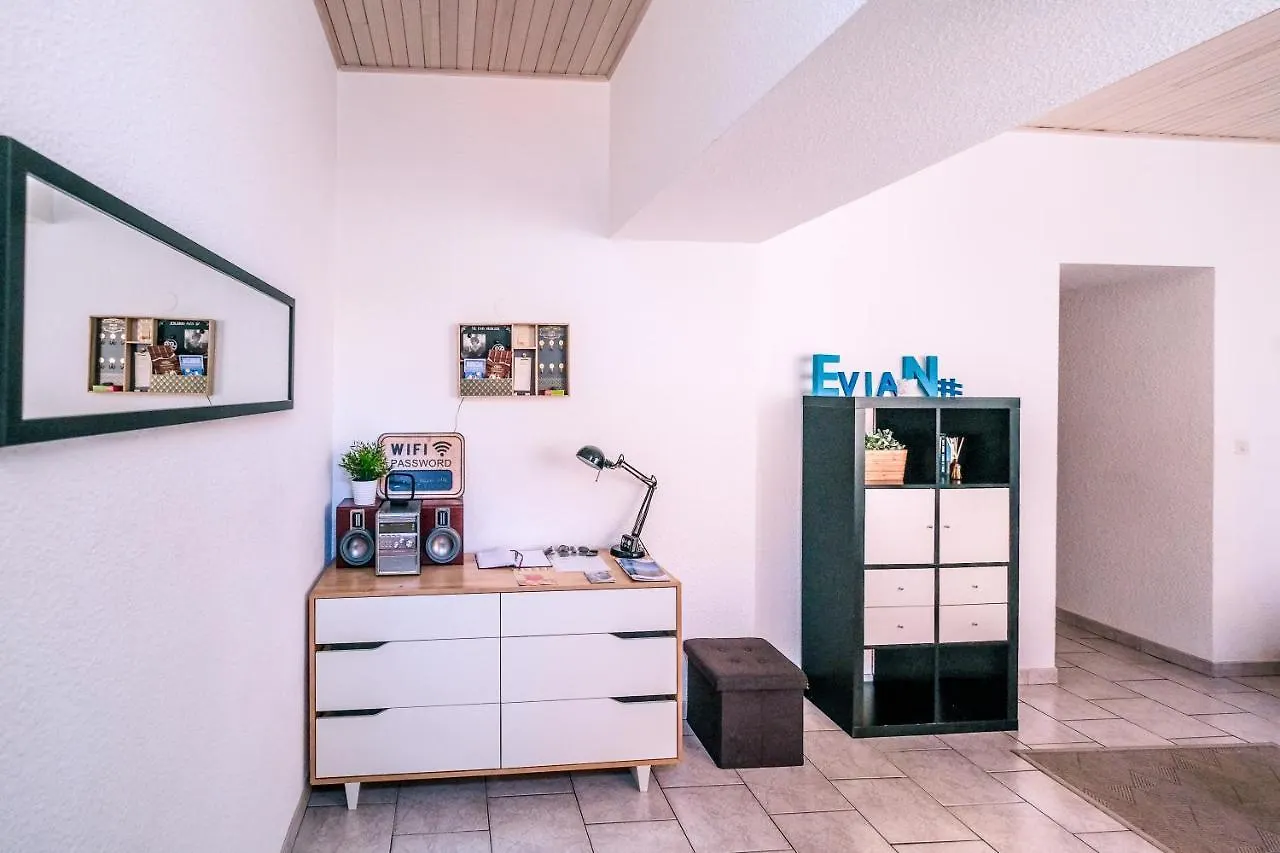 Apartamento Pieds dans l'eau - Lac Léman - 2 min Evian - Spacieux Neuvecelle